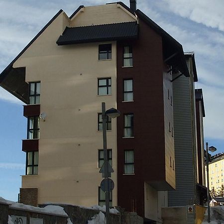 סיירה נבדה Apartamentos Monte Oiz Asn מראה חיצוני תמונה